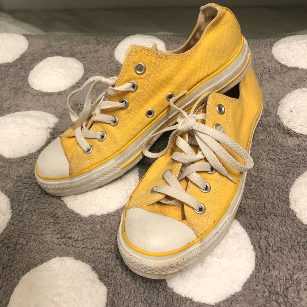 Canary Converse
